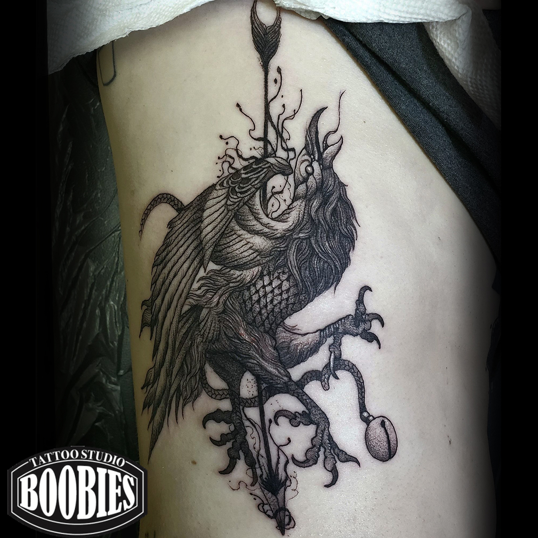 お腹のタトゥー 名古屋大須のタトゥースタジオ Boobies Tattoo Nagoya